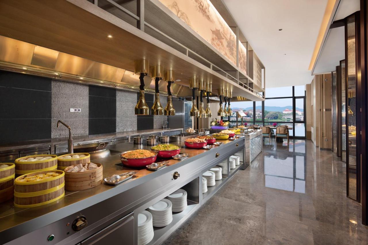 Holiday Inn & Suites Sanya Yalong Bay Extérieur photo